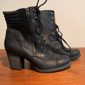 New! Clark Indigo Black Leather Boots with Side Zip